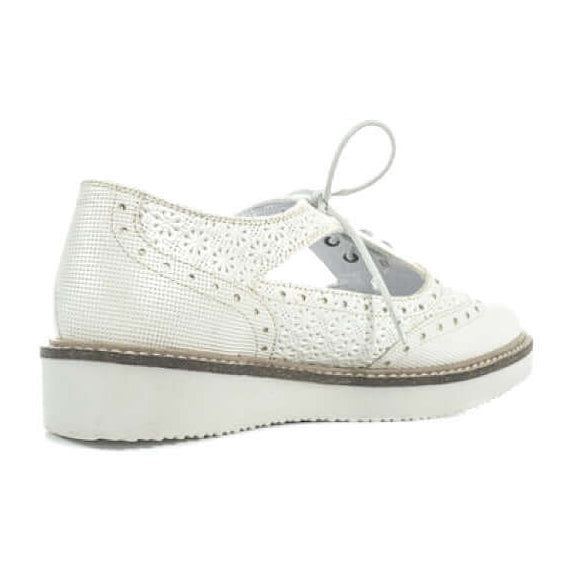 Chaussures de marche ajourées en cuir blanc – vue 2
