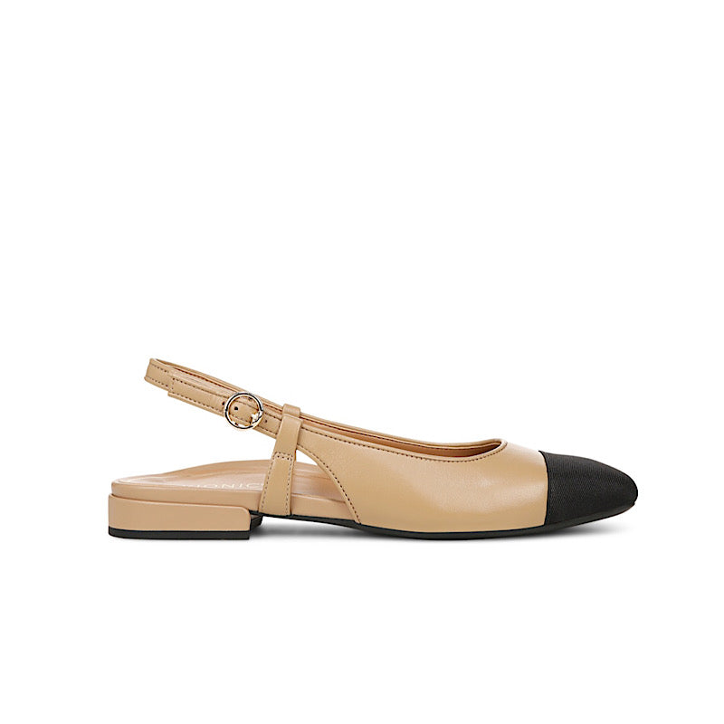 Sandales/chaussures Vionic Petaluma en cuir beige et bout noir.
