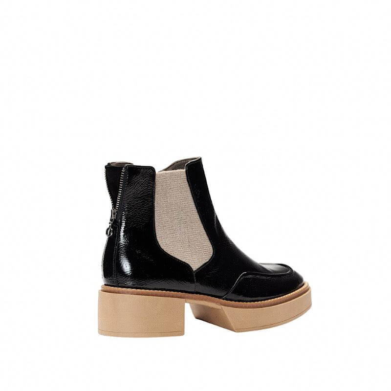 Bottes d’automne Softwaves en cuir verni noir.