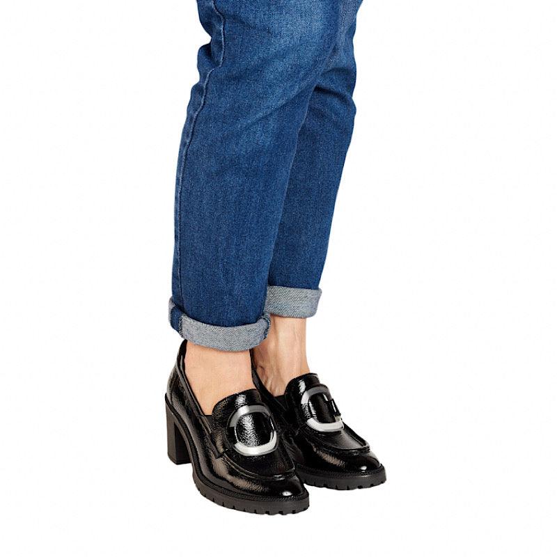 Chaussures Softwaves style flâneur en cuir verni noir. - Boutique Prestige