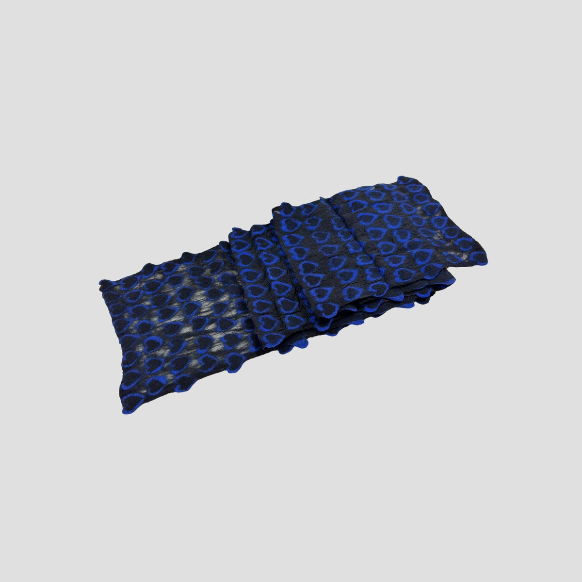 Écharpe feutrée cœur bleu à pois – vue 4