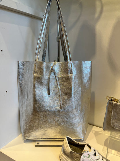 Nouveau en boutique:Sac Donna, en cuir de veau