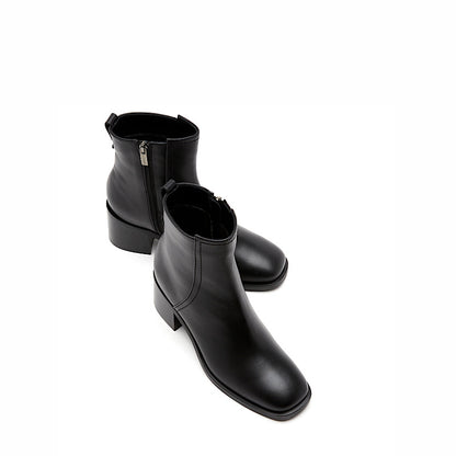 La Canadienne Jordan cuir noir.