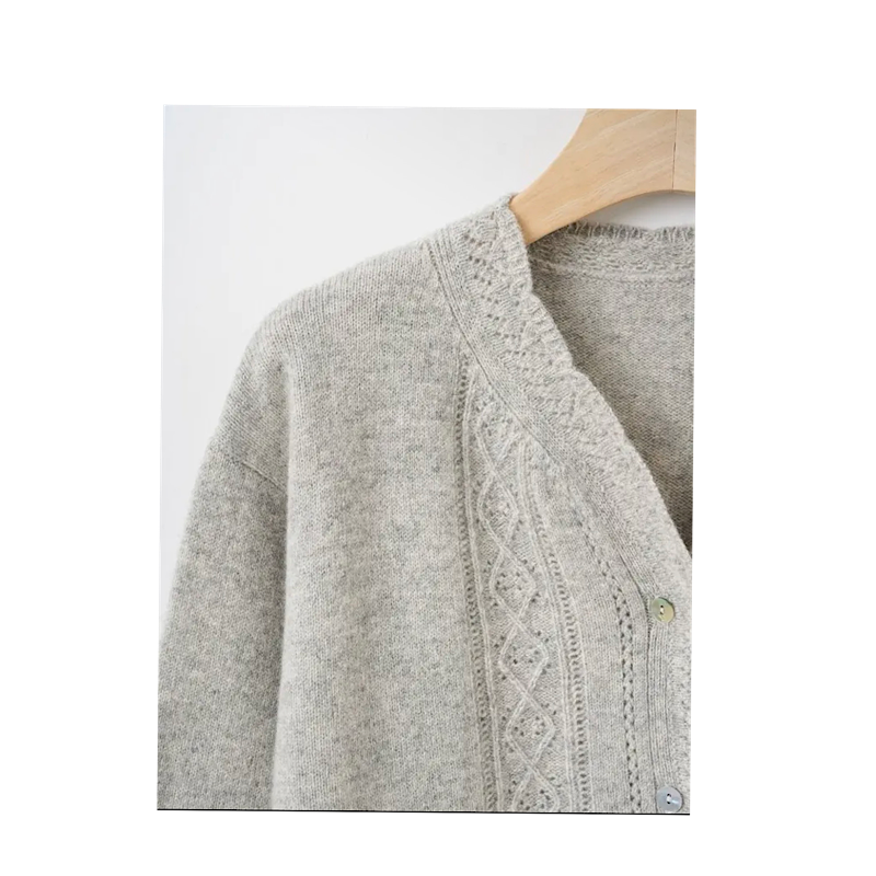 Cardigan en laine à maille ajourée – Gris perle