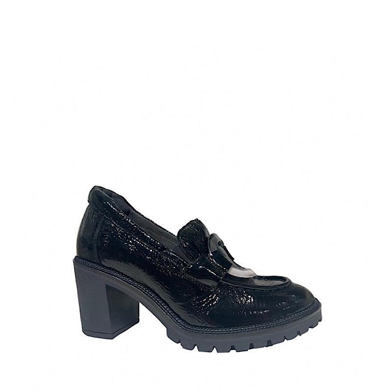 Chaussures Softwaves avec ornement. Cuir verni noir. - Boutique Prestige
