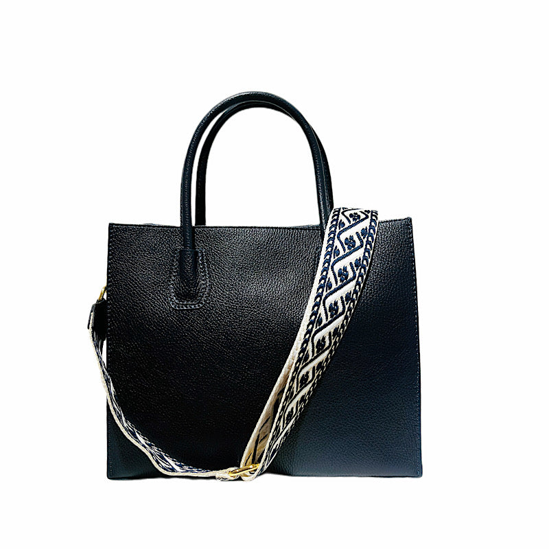 Navy leather handbag/shoulder bag.