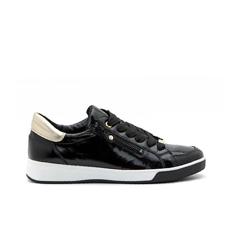 Ara Rei-low en cuir verni noir.