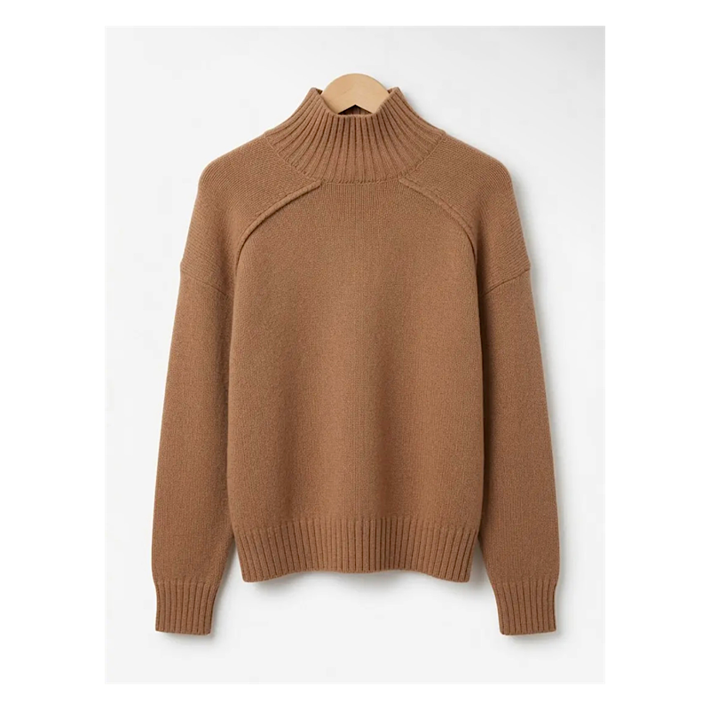 Pull en mérinos superfine à col montant