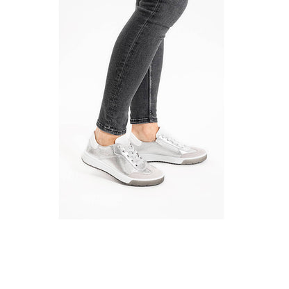 Chaussures Ara en cuir argenté