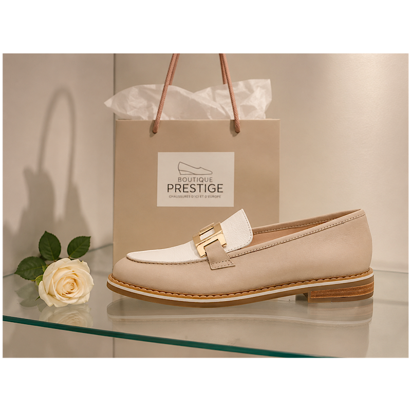 Mocassins Ara en cuir beige et blanc