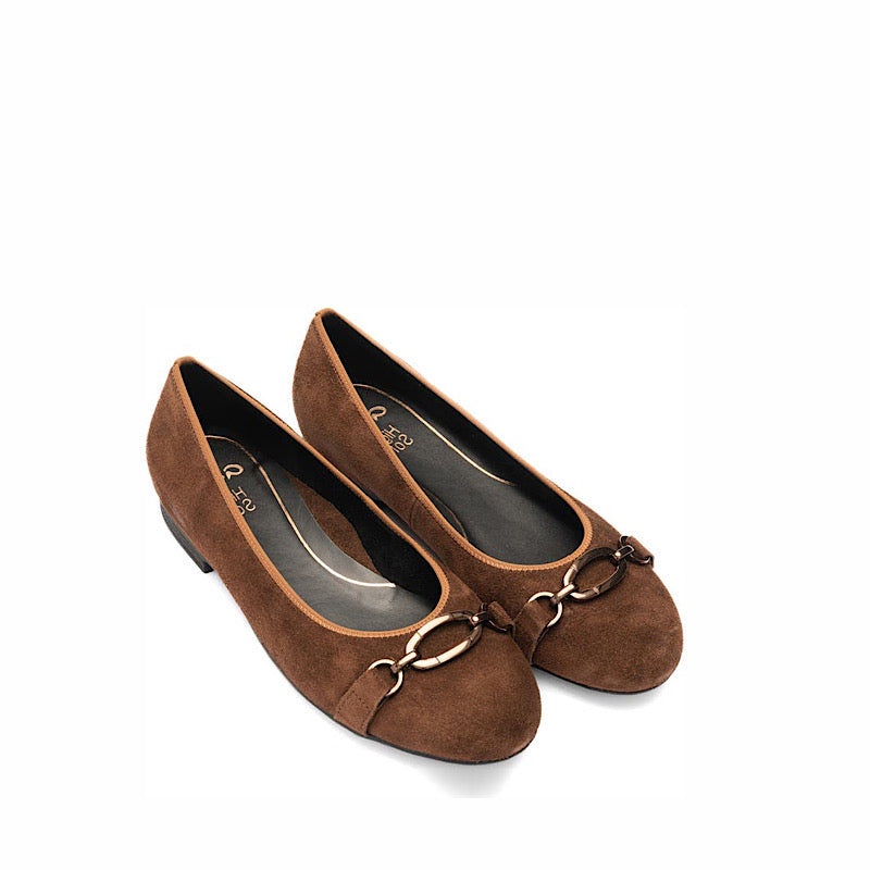 Ara 12-41344-88 in brown suede.