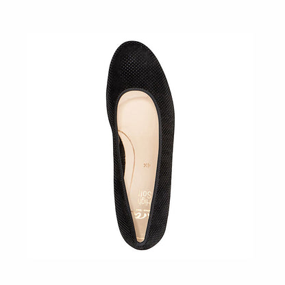 Ara 12-16601-91 in black suede.