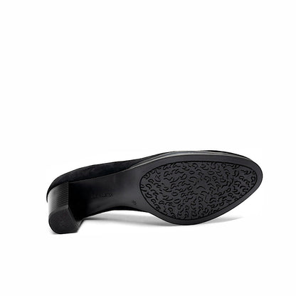 Ara 12-13436-01 in black suede.