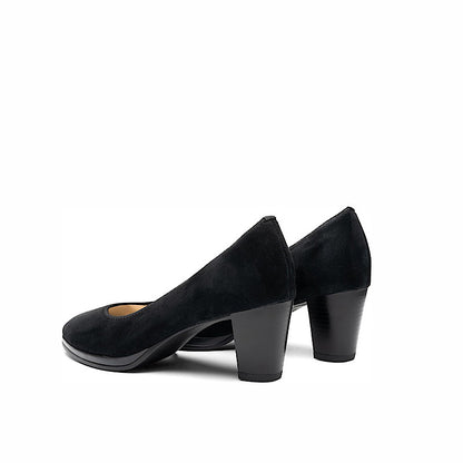 Ara 12-13436-01 in black suede.