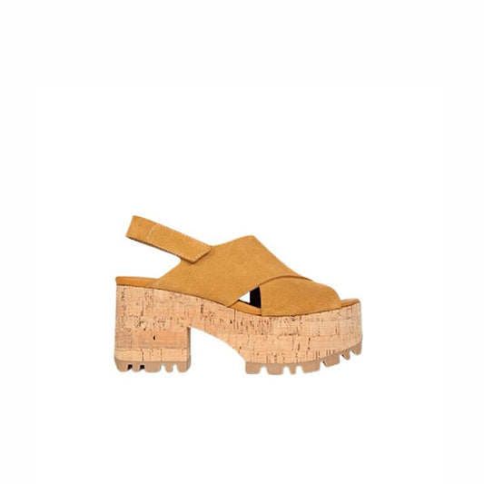 Sandales en suède, fabriquées en Espagne.