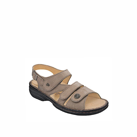 Sandales Finn Comfort Gomera en cuir beige.