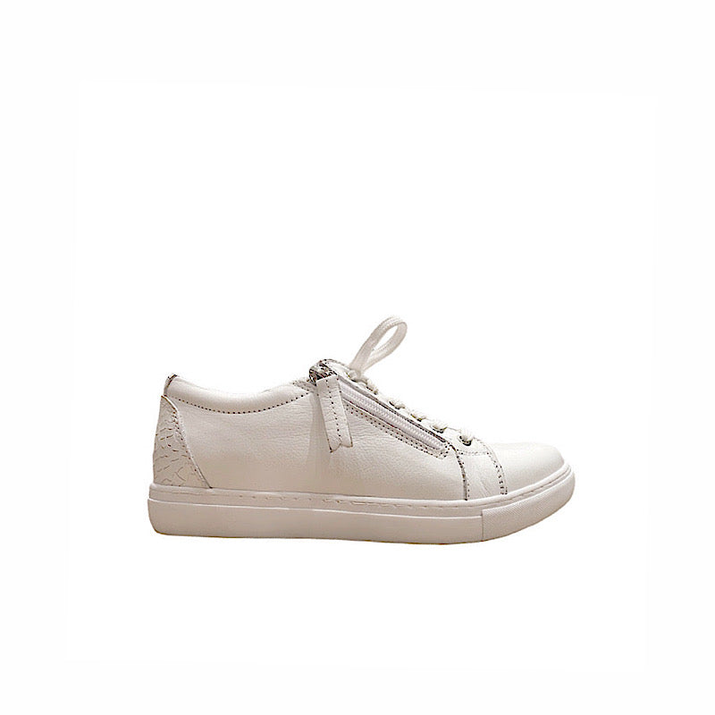 Safesteps shoes in white leather.