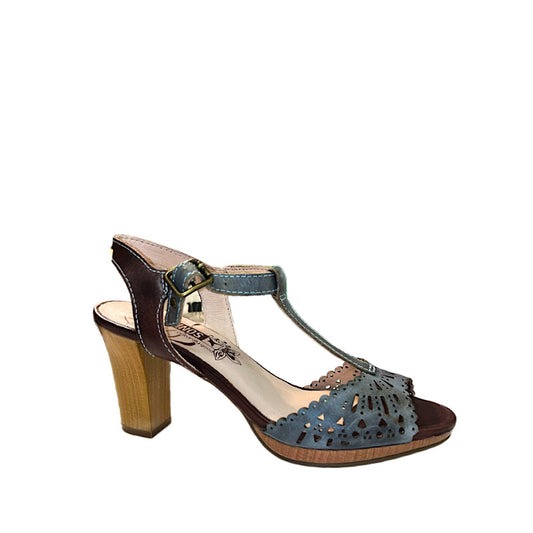 Pikolinos sandals in denim blue and brown leather.
