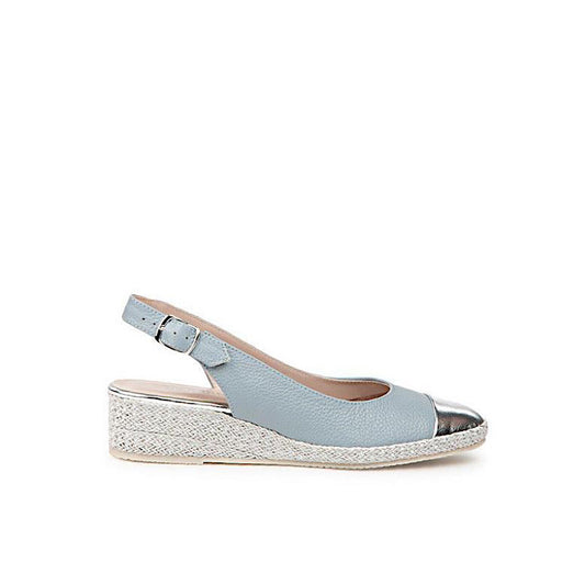 Di Chenzo Rosa 595 sandals in pale blue and platinum leather.
