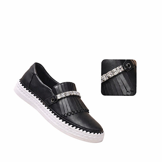 Mocassins noirs en cuir souple – détail frangé et bande strass.