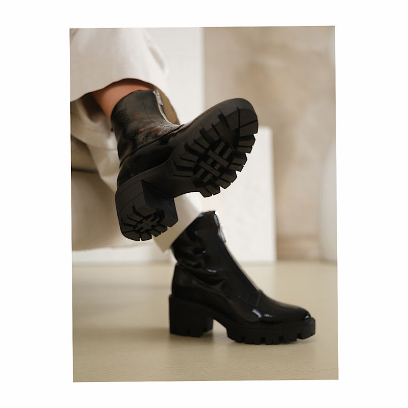 Bottes Valdini Holly en cuir verni noir imperméable.