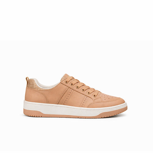 Sneaker cognac en cuir souple – semelle confort.