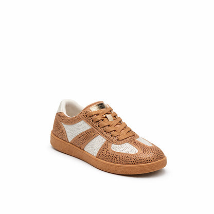 Sneaker velours camel à strass – style chic et lumineux