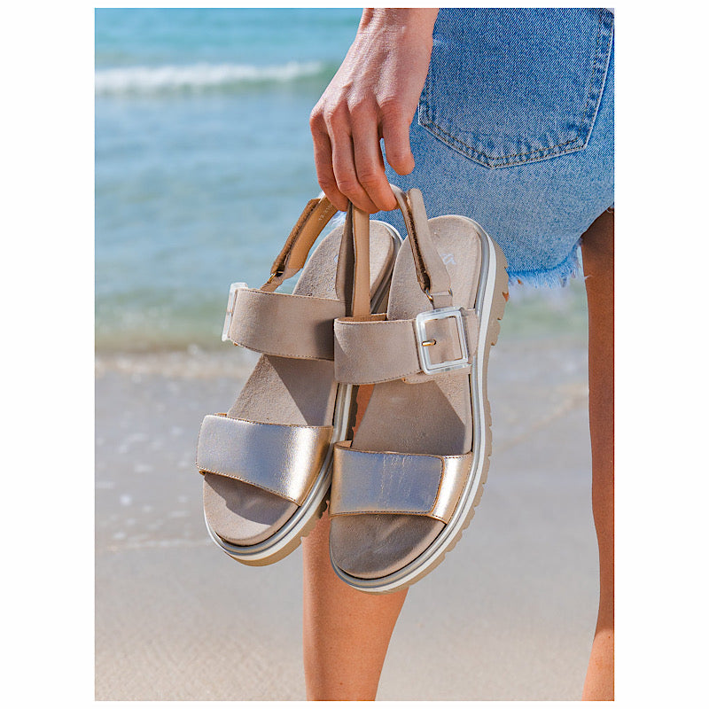 Sandales Ara en cuir platine et daim beige