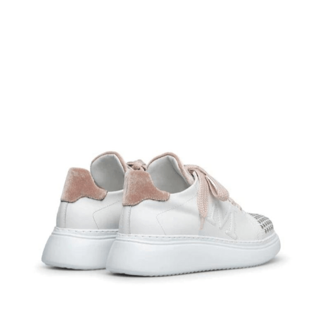 Chaussures lacées en cuir blanc et détail en velours rose - Boutique Prestige